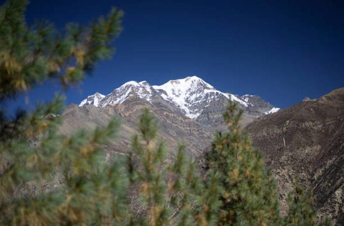 Pisang Peak Climbing 